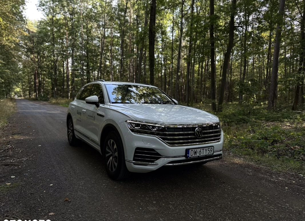 Volkswagen Touareg cena 363900 przebieg: 12000, rok produkcji 2022 z Rogoźno małe 301